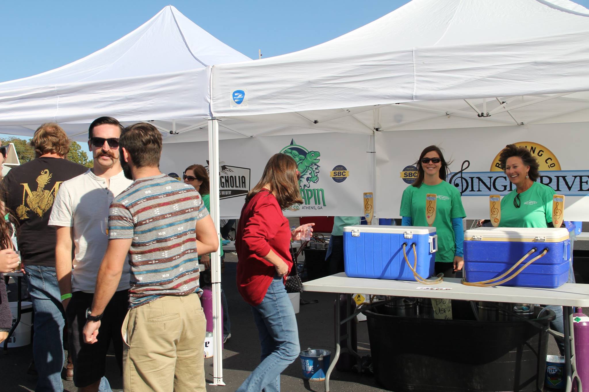 photo of people enjoying the Albertville Brewfest